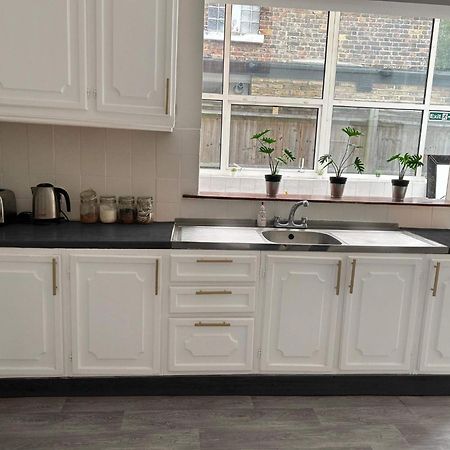 Balham, South London Spacious Guest House 5, 6 Rooms Available Экстерьер фото