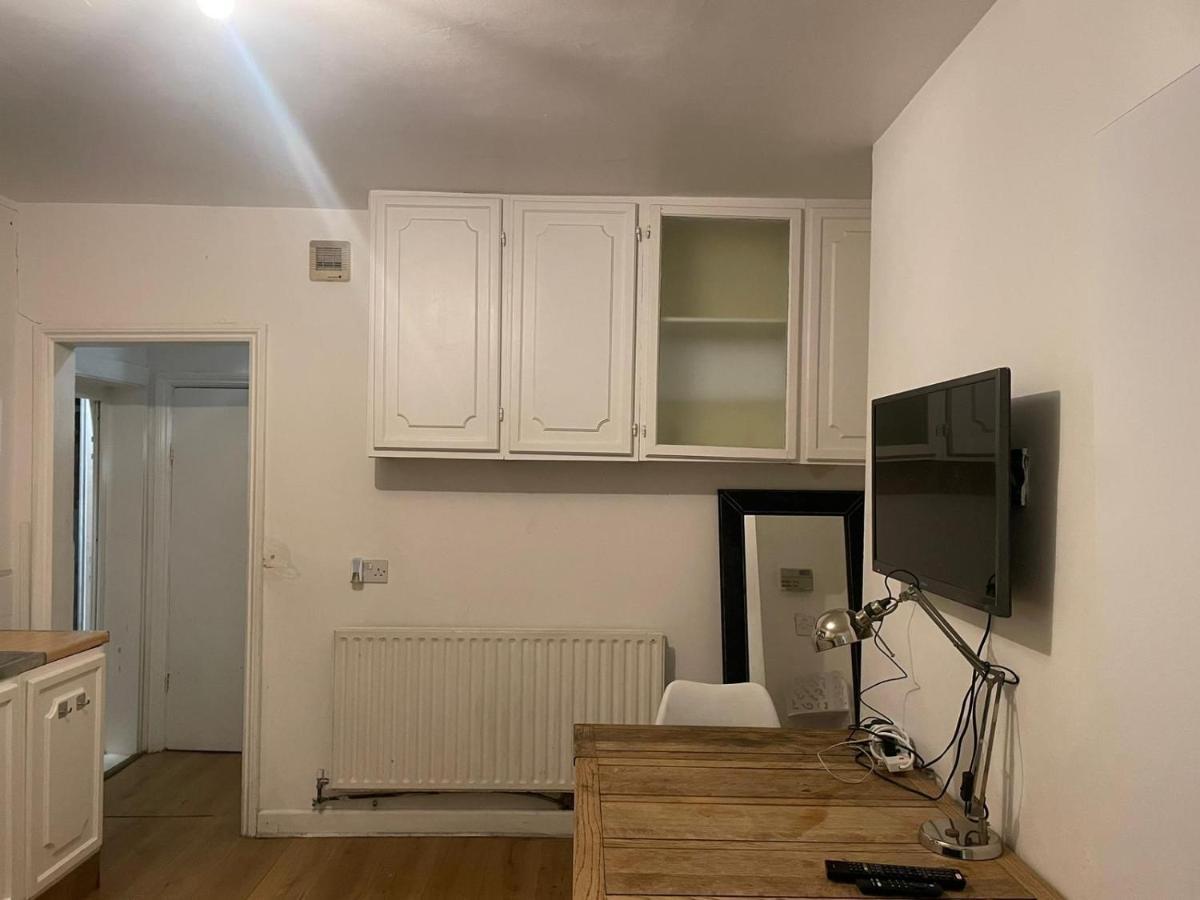 Balham, South London Spacious Guest House 5, 6 Rooms Available Экстерьер фото