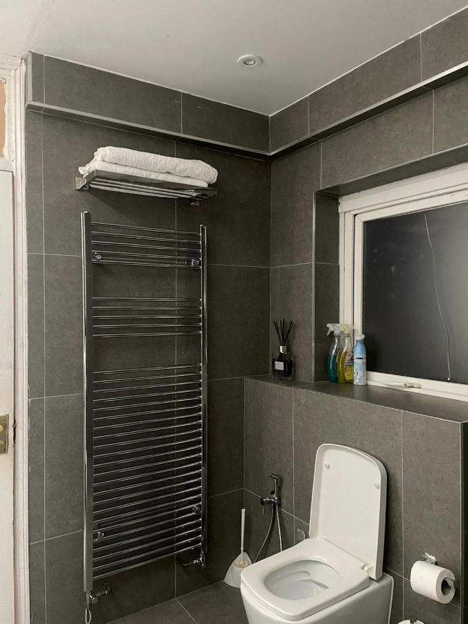 Balham, South London Spacious Guest House 5, 6 Rooms Available Экстерьер фото
