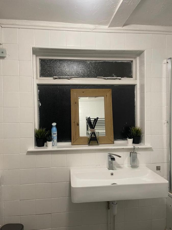 Balham, South London Spacious Guest House 5, 6 Rooms Available Экстерьер фото